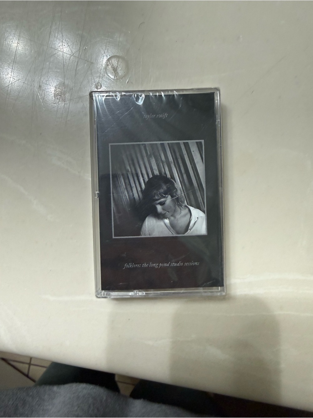 Taylor swift folklore the long pond studio sessions cassette import